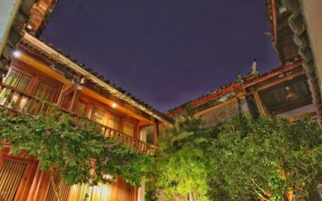 Lijiang Liuyue Tang Inn