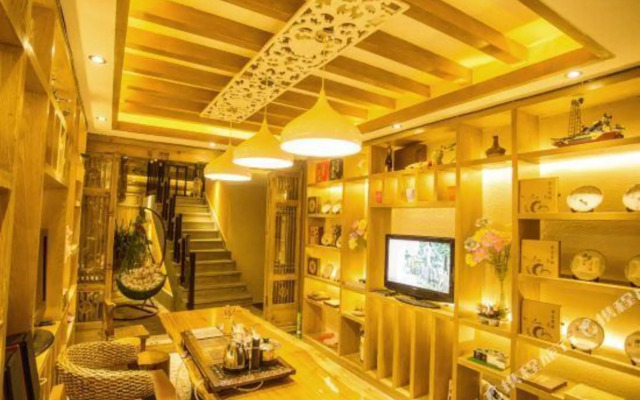 Yuekechenjia Inns