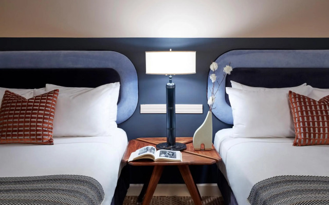 The Oliver Hotel