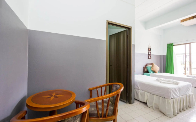 Baan Lukkan Hostel