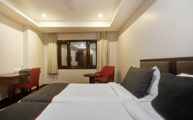 Collection O 132 New Aatish Market