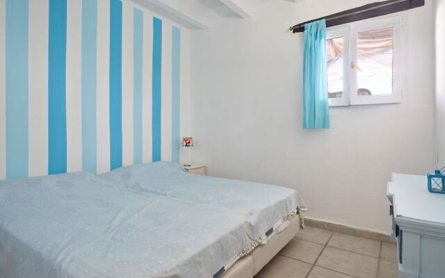 Lovely Bungalow in Oliva With Swimming Pool