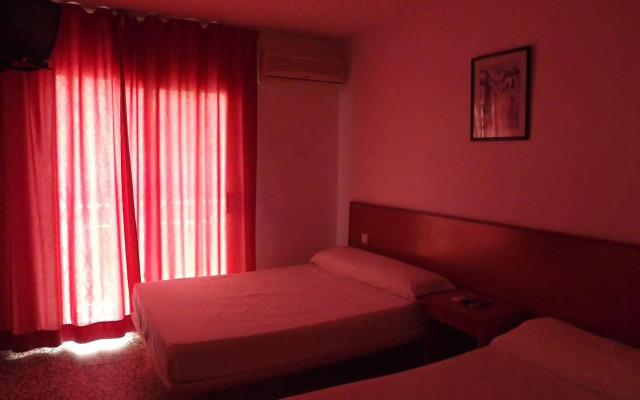 Hotel Iris
