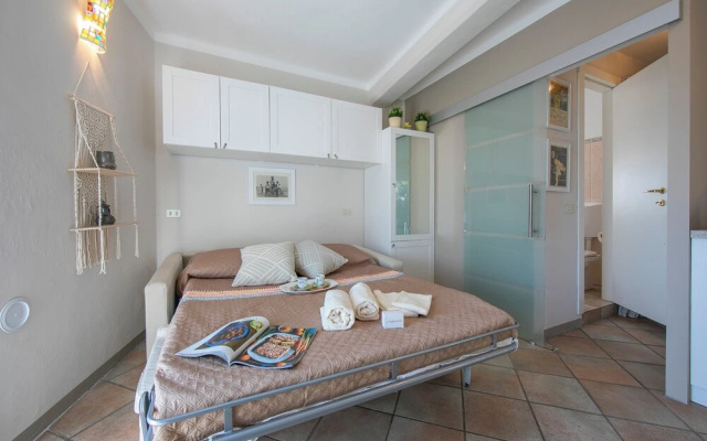 Nido Belvedere AC and Lake View