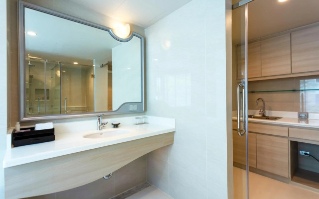 Centara Sonrisa Residences & Suites Sriracha