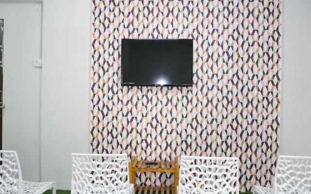 OYO Living Sriram heights Bhekrai Nagar Near Kumar Park Infinia
