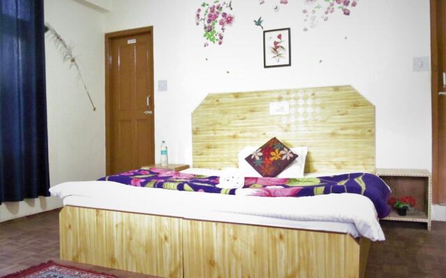 Manali top Inn & Cafe