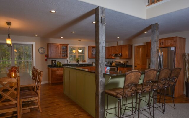 Barley Moon Retreat 5 Bedroom House