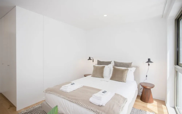 NAX Apartment E by Liiiving