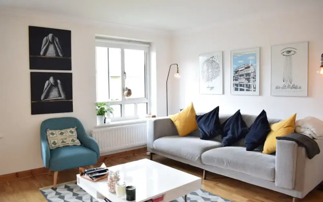 Modern 2 Bedroom Home In Maida Vale