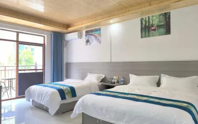 Libo small seven-hole mountain residence diary