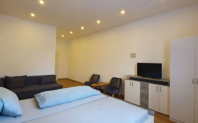 Trang Hotel