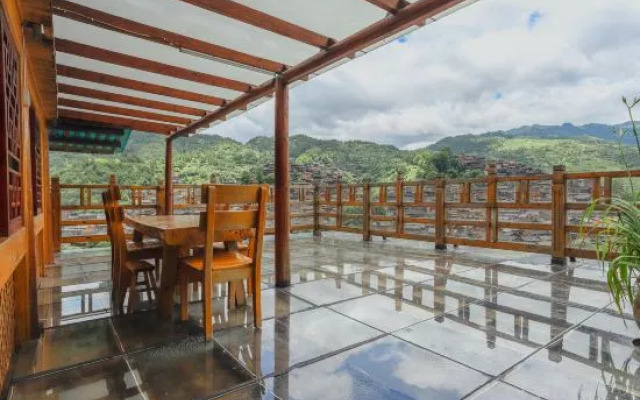 Yinxiang Xijiang Resort Hotel