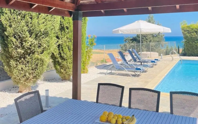 Spacious Luxury Private Sea View Villa