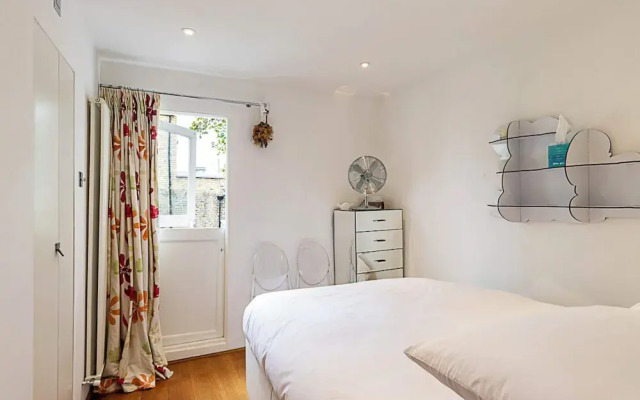Parsons Green Modern One Bedroom Flat