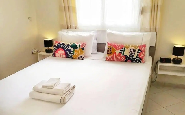 Reta-Inn Martil Beach