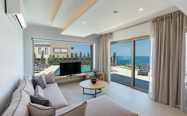 Luxury Villa Aqua With 2 Private Pools