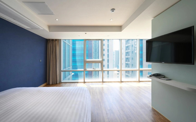 Kolon Seacloud Hotel
