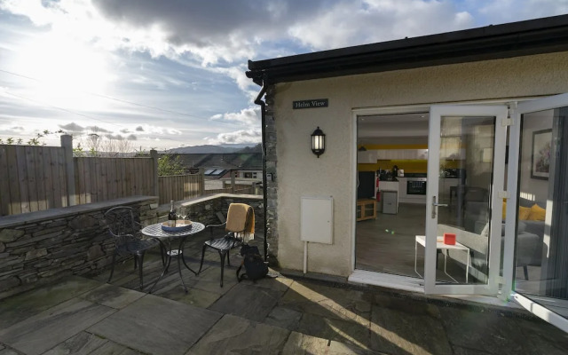 Contemporary 1BR Home