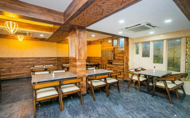 OYO 26188 Domus Atithyam