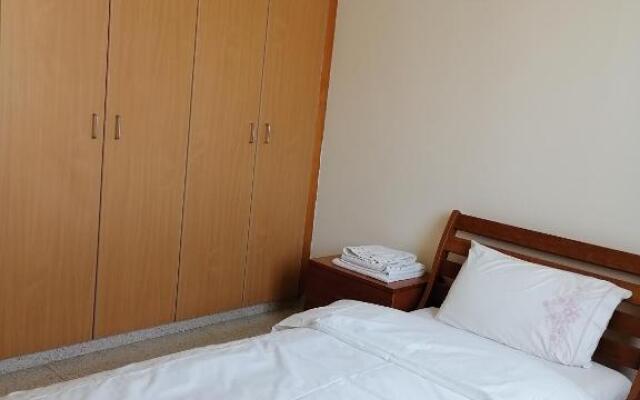 St Nikolas 1bdm Apartment, FREE Wi-Fi & Parking