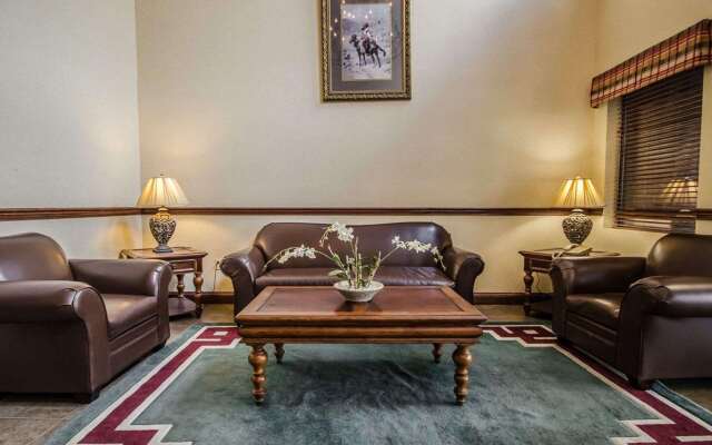 Quality Suites Jeffersonville - Louisville North