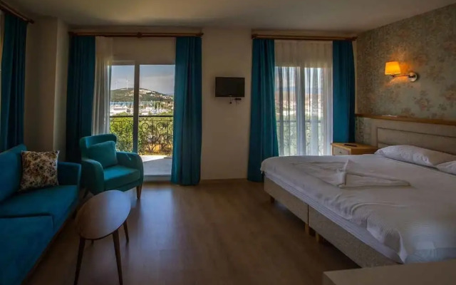 Clementine Suits Sigacik