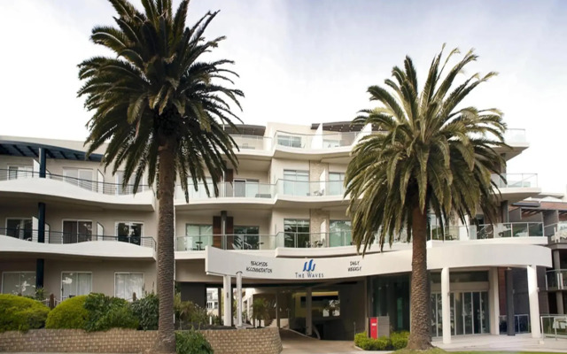 The Waves Apartments
