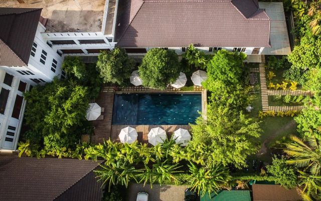 La Residence Blanc D' Angkor