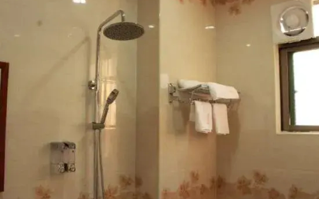 Dongxing Xinghai Hotel