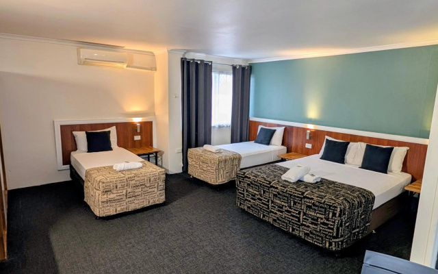 Hampton Villa Motel – Guest Rooms – Rockhampton