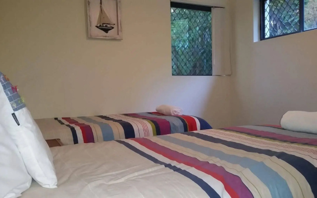 Sunrise Cove Holiday Apartments
