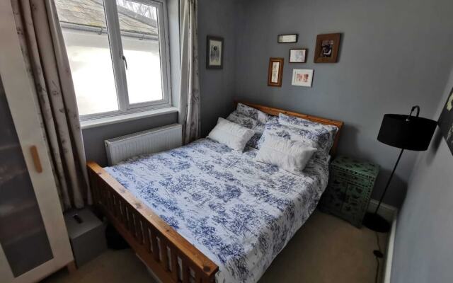 NEW Spacious 3BD House Tunbridge Wells Sleeps 7!