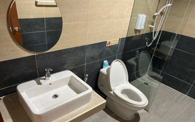 V Tharm Hotel
