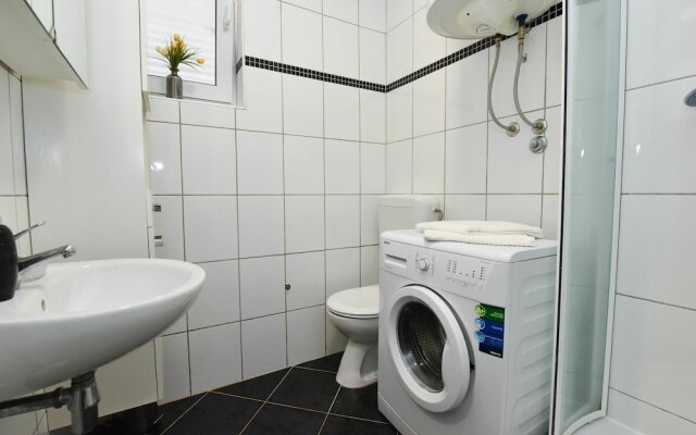 Luxurious Apartment in Novalja Near Sea