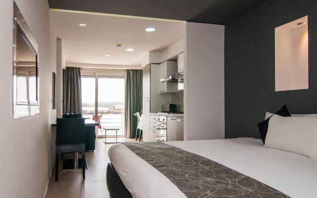 Pebbles Boutique Aparthotel