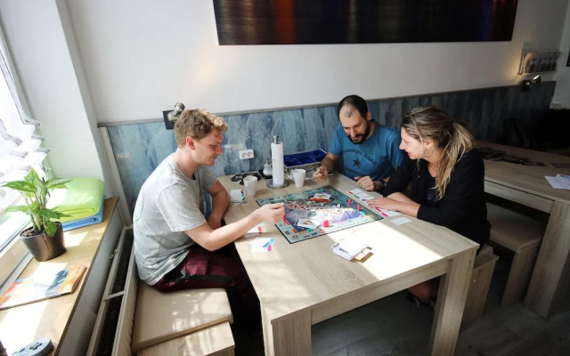 The Penny Pincher Inn - Hostel