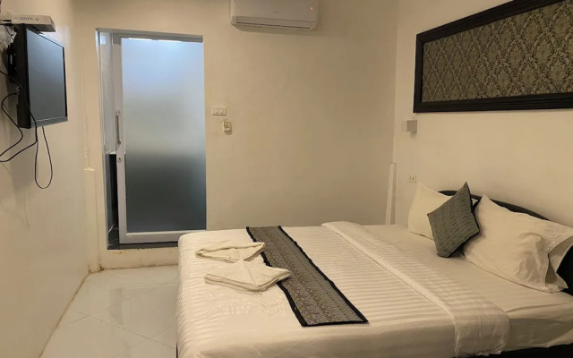 Downtown Backpackers Hostel 2