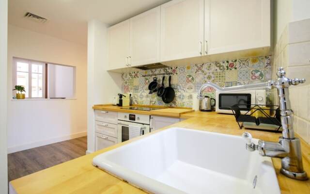 Joyful 2bed Apartment in the Traditional Gracia