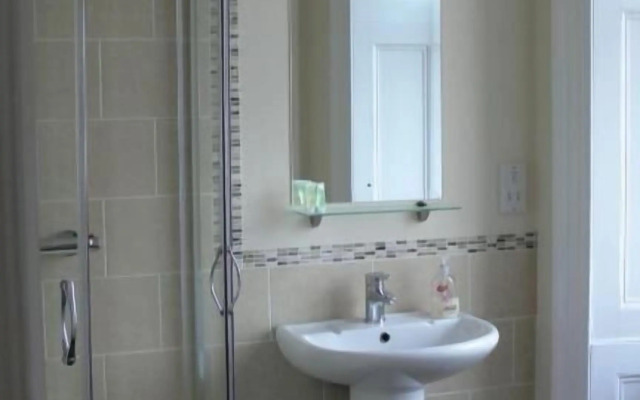 The Home Arms Guesthouse