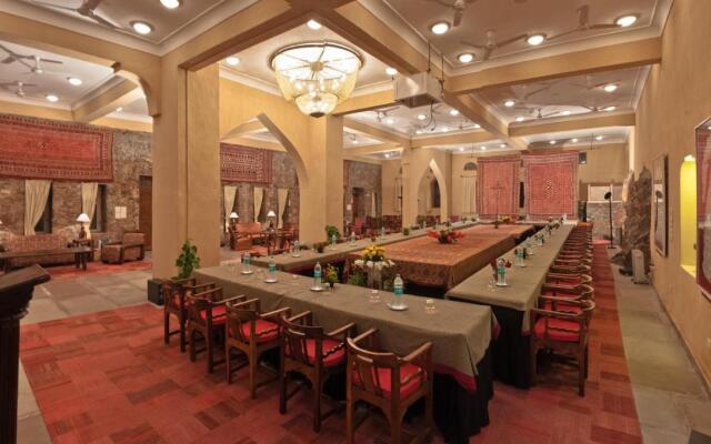 Neemrana Fort-Palace