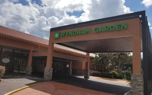 Stayable Select Gainesville