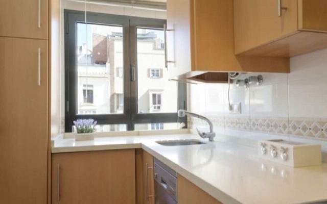 Del Parque Flats - Cervantes