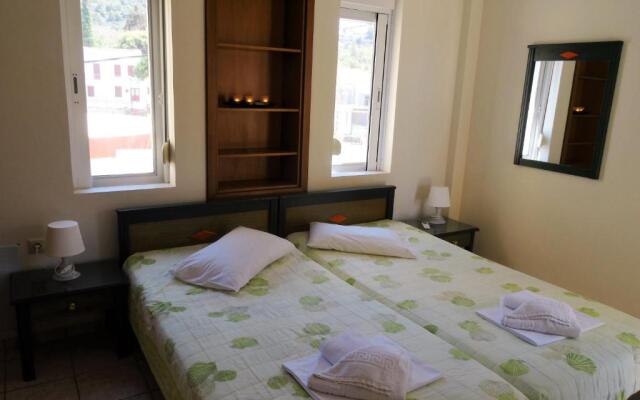 Platanias House on the Beach