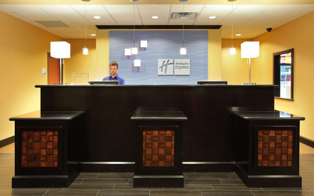 Holiday Inn Express Hotel & Suites Texarkana East by IHG
