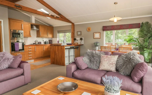 Bulmer Farm Lodge