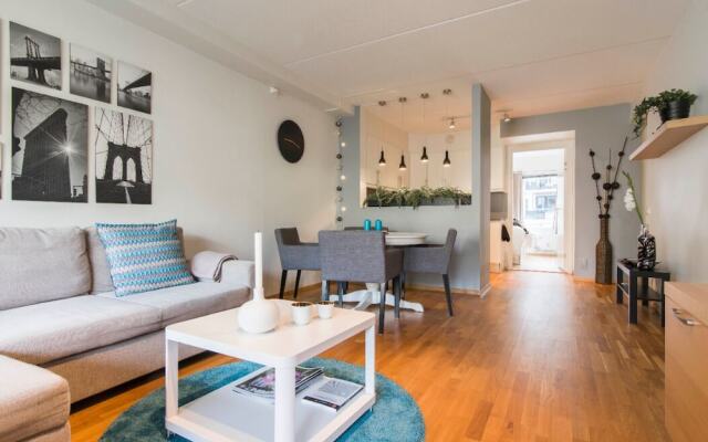 StayPlus Apt In Trendy Area WBalcony