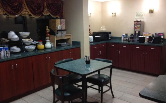 SureStay Hotel by Best Western Lenoir City