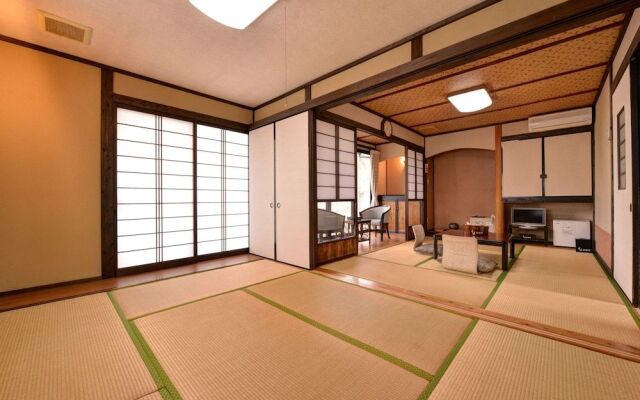 Mizuwake Minshuku Mura
