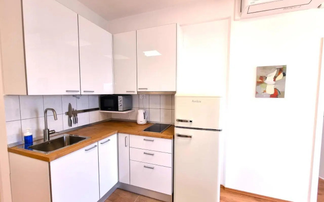 Umag apartment center seafront seaview old town 2